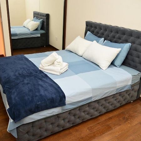 Lux Apartment In City Center เบลเกรด ภายนอก รูปภาพ