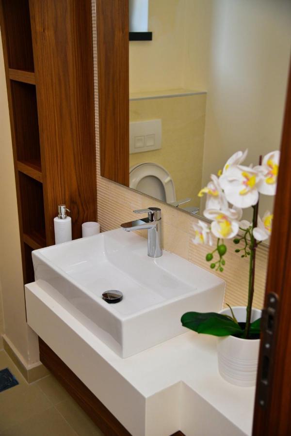 Lux Apartment In City Center เบลเกรด ภายนอก รูปภาพ